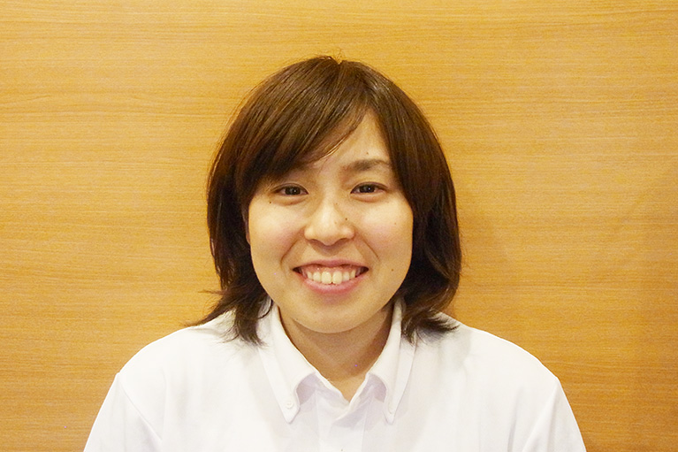 川上 梓（かわかみ あずさ）